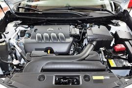 2015款日产天籁2.0L
