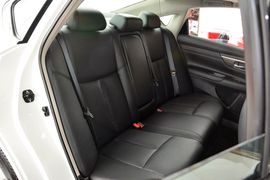 2015款日产天籁2.0L