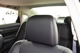 2015款日产天籁2.0L
