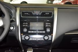 2015款日产天籁2.0L