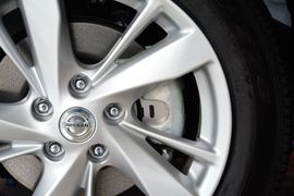 2015款日产天籁2.0L