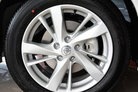 2015款日产天籁2.0L