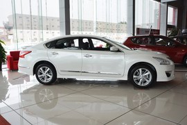 2015款日产天籁2.0L