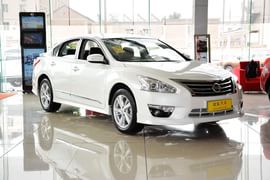 2015款日产天籁2.0L