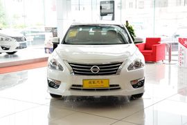 2015款日产天籁2.0L