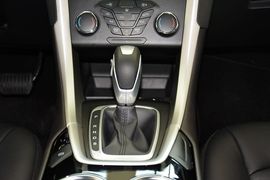2013款福特蒙迪欧1.5L