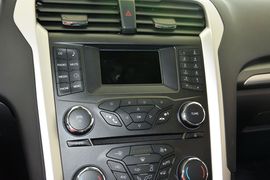 2013款福特蒙迪欧1.5L