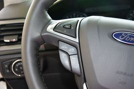 2013款福特蒙迪欧1.5L