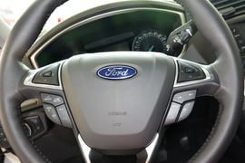 2013款福特蒙迪欧1.5L