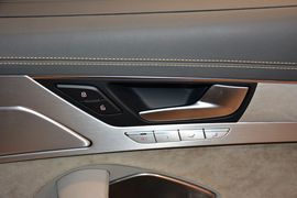2014款奥迪A8L