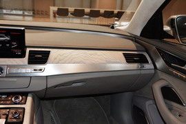 2014款奥迪A8L