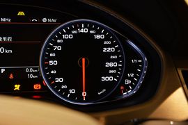 2014款奥迪A8L