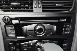 2015款奥迪A4L