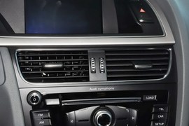 2015款奥迪A4L