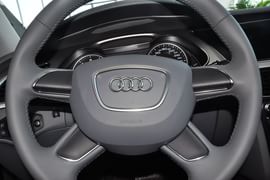 2015款奥迪A4L
