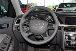 2015款奥迪A4L