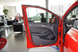 2015款奔驰B200动感型