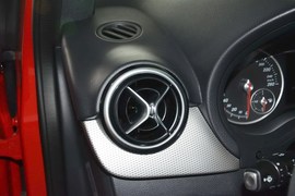 2015款奔驰B200动感型