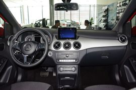 2015款奔驰B200动感型