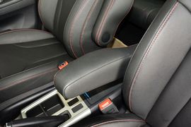2014款哈弗H6升级版1.5T手动两驱精英型