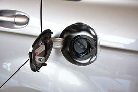 2015款北汽绅宝D20三厢1.5L自动乐尚版