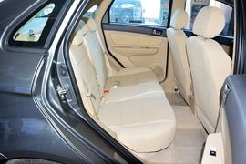 2015款北汽绅宝D20三厢1.5L自动乐尚版