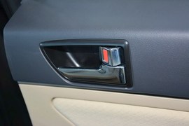 2015款北汽绅宝D20三厢1.5L自动乐尚版