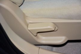 2015款北汽绅宝D20三厢1.5L自动乐尚版