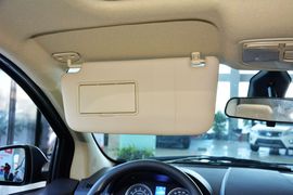 2015款北汽绅宝D20三厢1.5L自动乐尚版