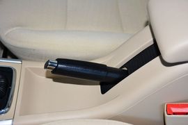 2015款北汽绅宝D20三厢1.5L自动乐尚版