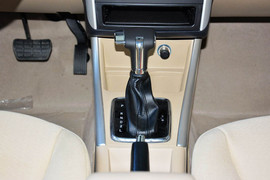 2015款北汽绅宝D20三厢1.5L自动乐尚版