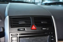 2015款北汽绅宝D20三厢1.5L自动乐尚版