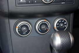 2015款日产逍客2.0XV
