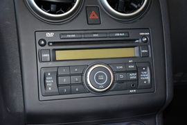 2015款日产逍客2.0XV