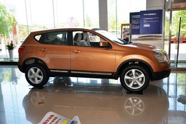 2015款日产逍客2.0XV