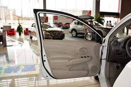 2014款日产阳光1.5XE