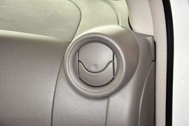 2014款日产阳光1.5XE