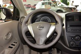 2014款日产阳光1.5XE