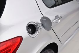 2013款标致307两厢
