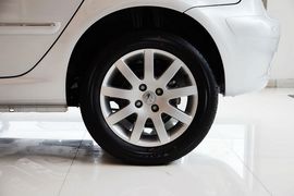 2013款标致307两厢