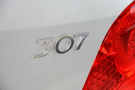 2013款标致307两厢