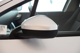 2013款标致307两厢