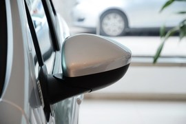 2013款标致307两厢