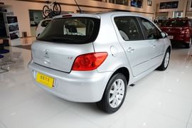 2013款标致307两厢