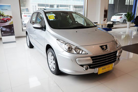 2013款标致307两厢