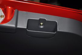 2014款铃木雨燕1.3L手动标准型