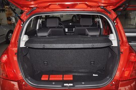 2014款铃木雨燕1.3L手动标准型