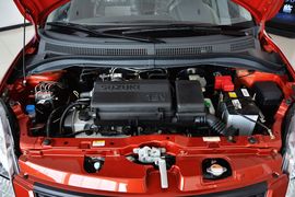 2014款铃木雨燕1.3L手动标准型