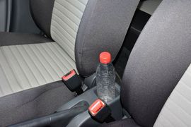 2014款铃木雨燕1.3L手动标准型