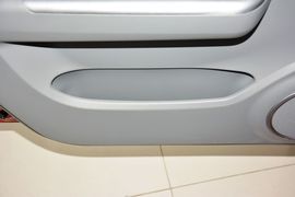 2014款铃木雨燕1.3L手动标准型
